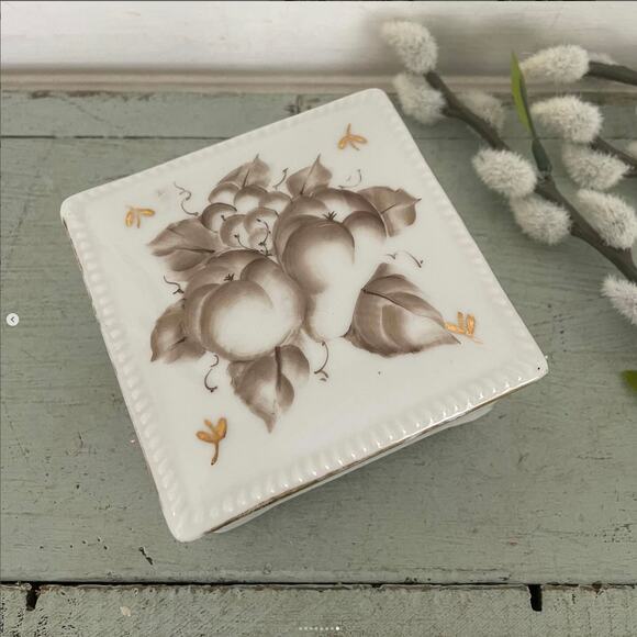 Vintage Coaster Trinket Box Brown Hand Painted Fruit Flower Square Porcelain - Picture 8 of 8